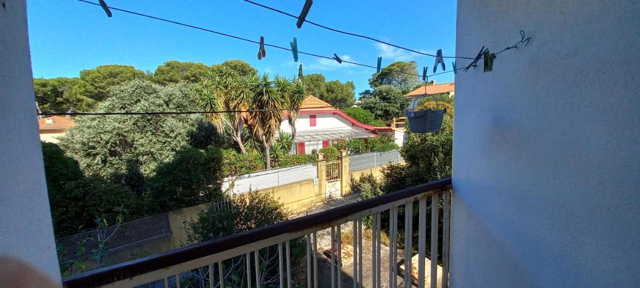 Loft Climatise "La Pinede", 50 M2, Tres Calme, 5 Mn A Pied Des Plages, Lit King Size لا سين سور مير المظهر الخارجي الصورة