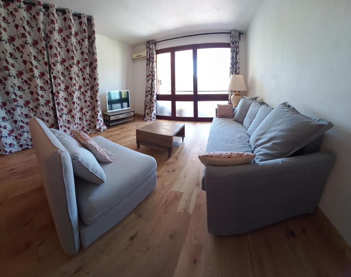 Loft Climatise "La Pinede", 50 M2, Tres Calme, 5 Mn A Pied Des Plages, Lit King Size لا سين سور مير المظهر الخارجي الصورة